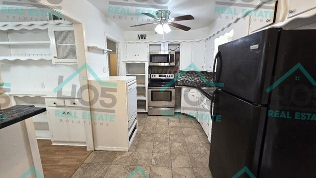 Photo - 4 Bedroom Rental in Del City