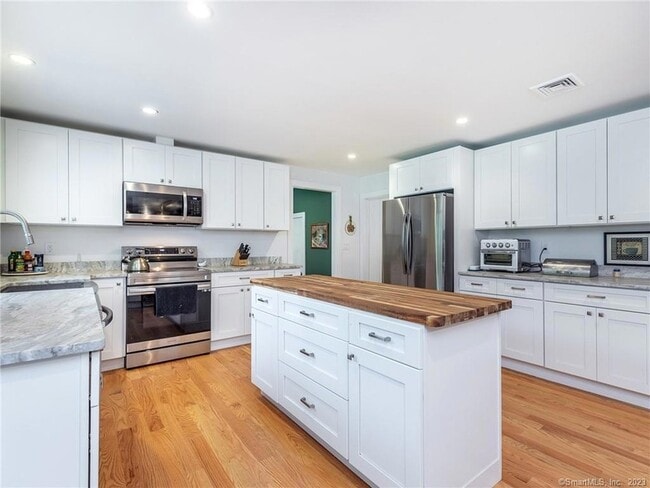 Photo - 23 Cornwall Rd