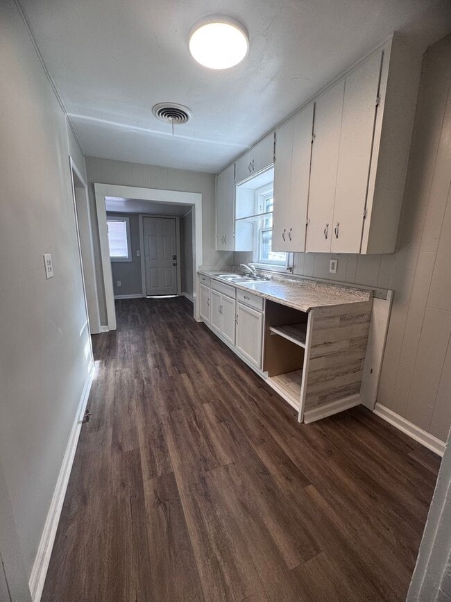 Photo - 3409 S Polk St