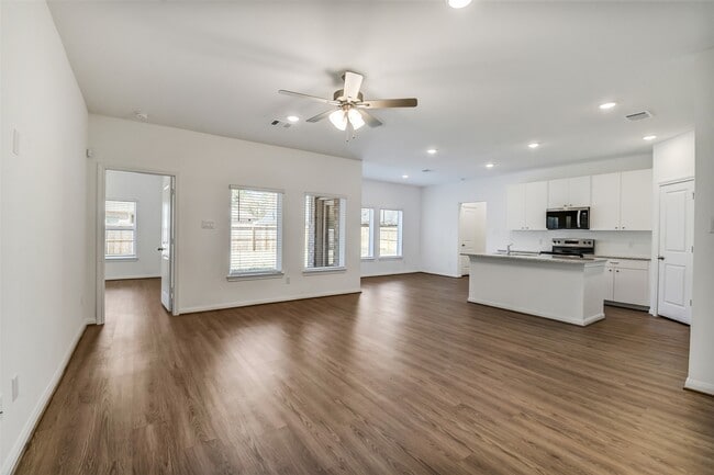 Photo - 11951 Pondwood Dr