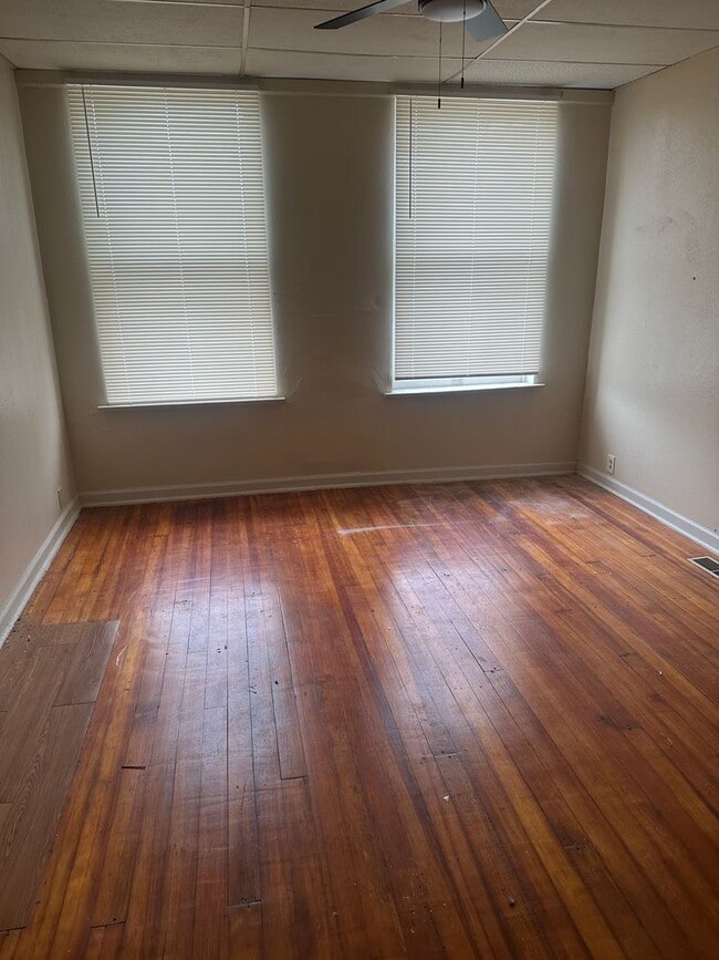 Photo - 5424 Michigan Ave Unit 1st Floor