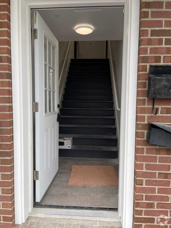Building Photo - 4822 Kutztown Rd Rental