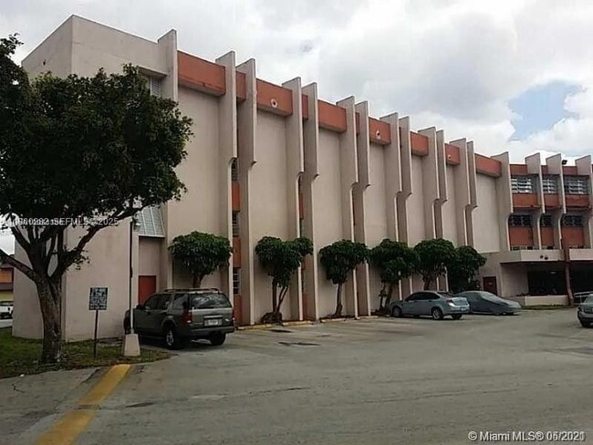 Photo - 9678 Fontainebleau Blvd Unit 310