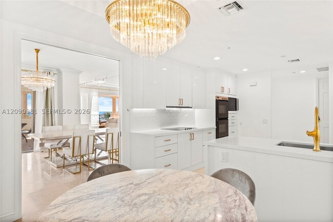 Building Photo - 7642 Fisher Island Dr Unit 7642