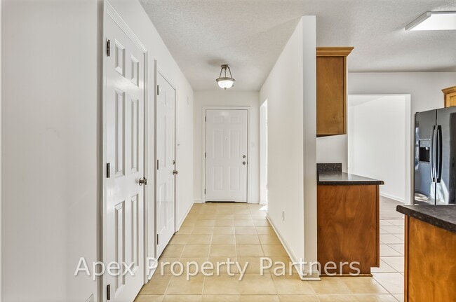 Photo - 9860 Southern Oak Way