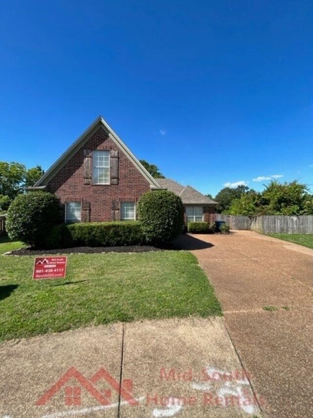 Photo - 11817 Village Center St