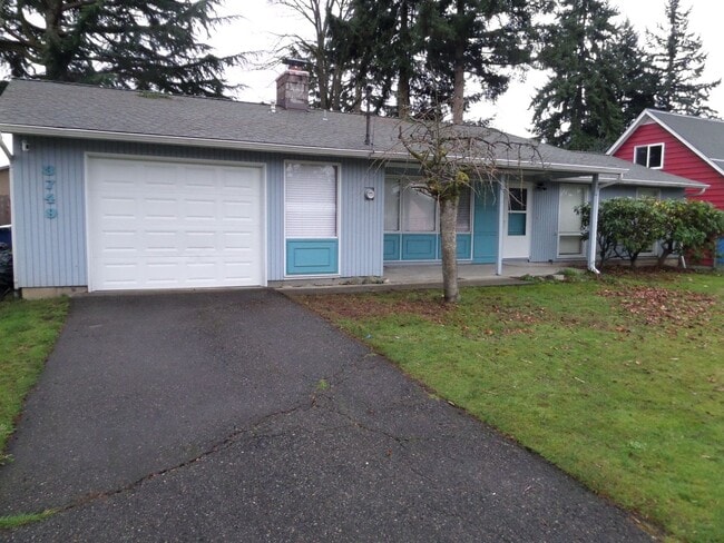 Adorable & Immaculate 3-Bedroom House with... - Adorable & Immaculate 3-Bedroom House with...