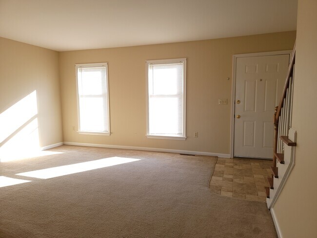 Photo - 46 Ironstone Dr