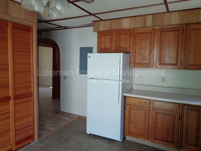 Photo - 621 Washburn Ave