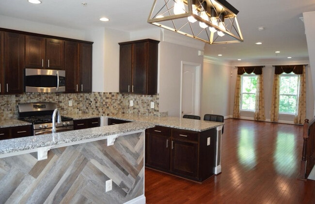 Photo - 11922 Weybridge Ln