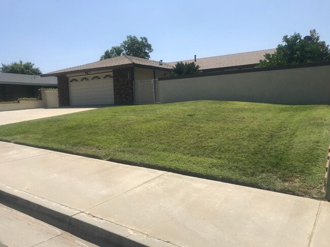 6954 Viking Ct