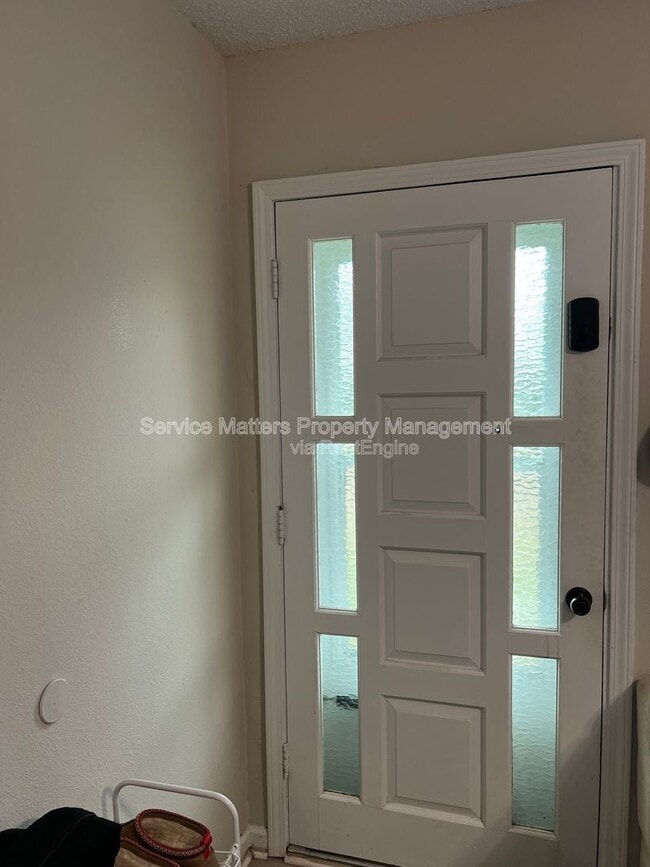 Photo - 303 Newcastle Dr