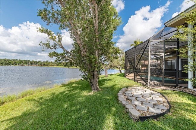 Photo - 1051 Woodfall Ct