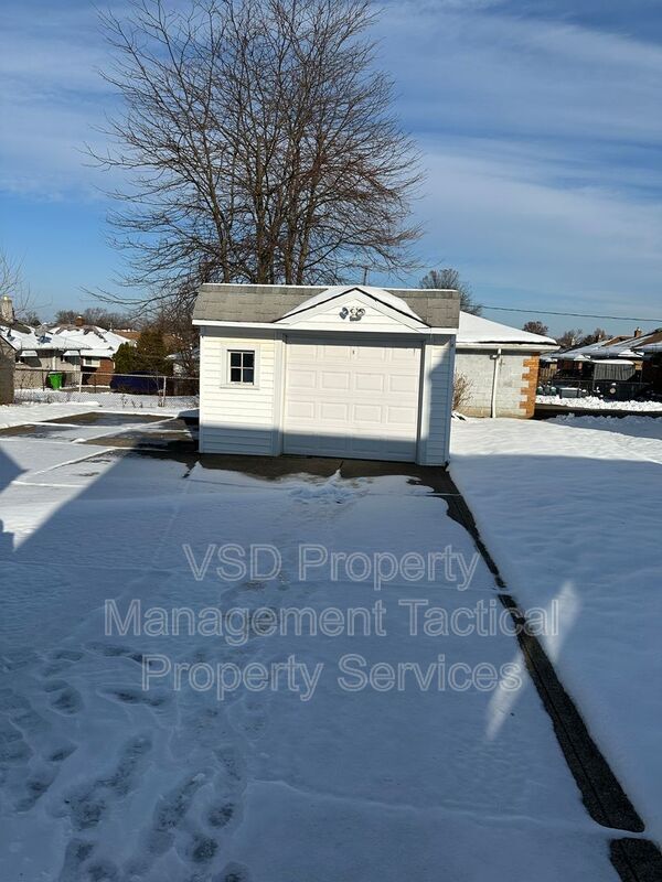 Photo - 10301 Granger Rd