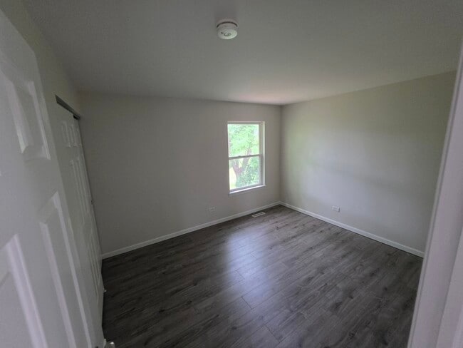 Photo - 740 Village Cir