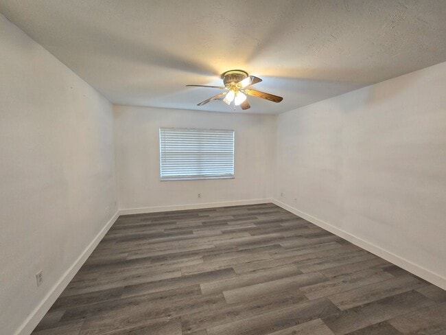 Photo - 2 Bedroom 2 Bath w Bonus Room House