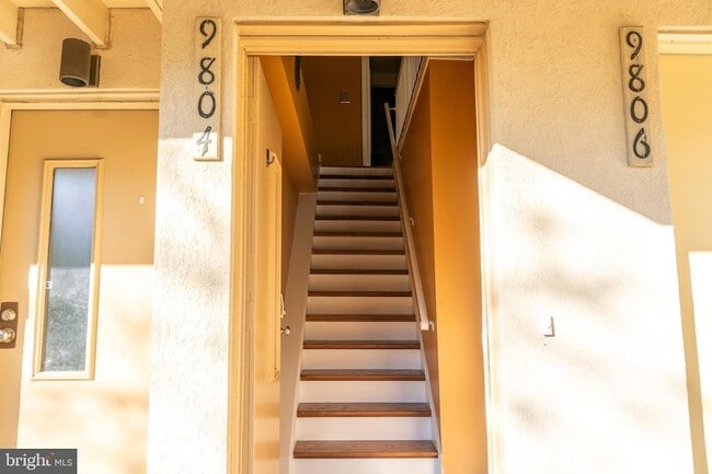 Photo - 9804 Hellingly Pl