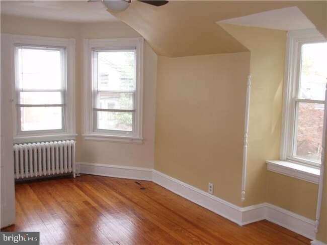 Photo - 608 W 20th St