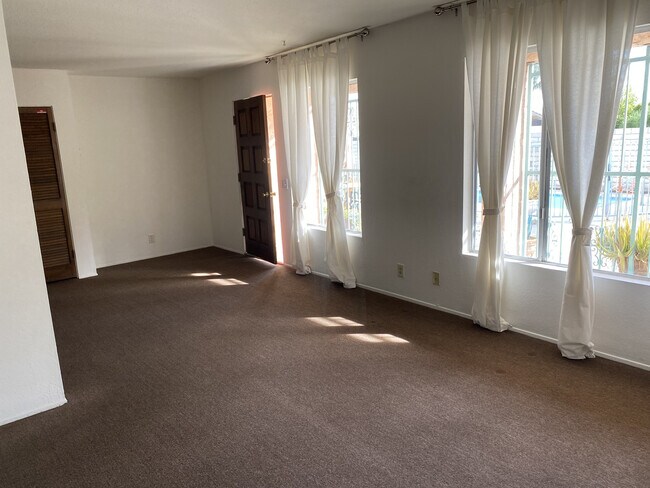 Photo - 2526 N Junipero Ave Unit 2