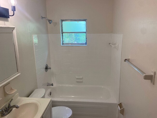 Photo - 8420 N Brooks St Unit A