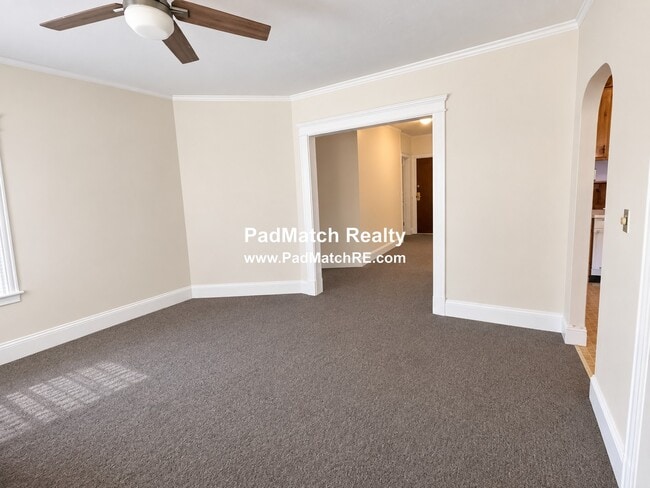 18 Mt Hood Rd Unit 1