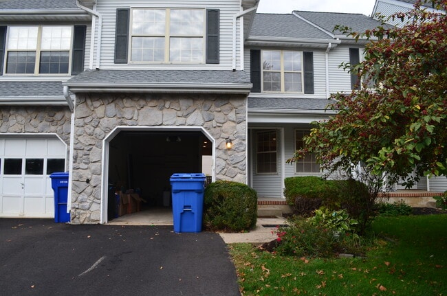 Photo - 162 Salem Rd