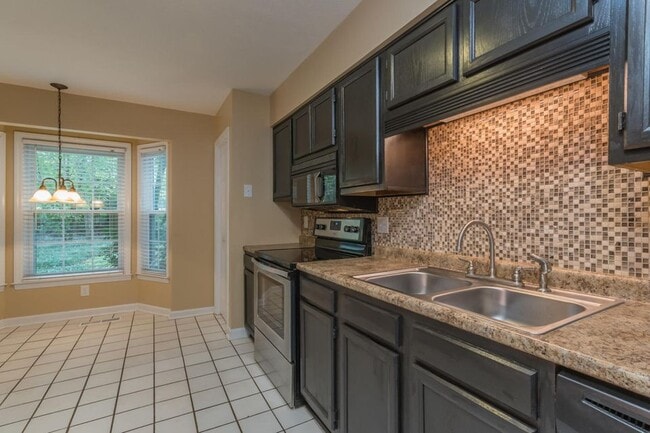 Photo - 8825 Ashton Ct