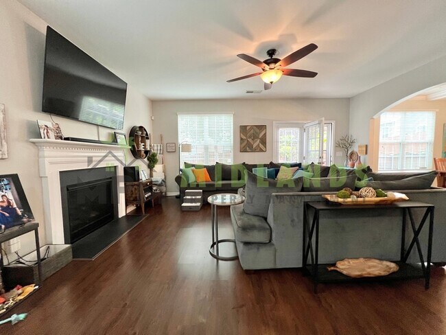 Photo - 612 Calypso Ct