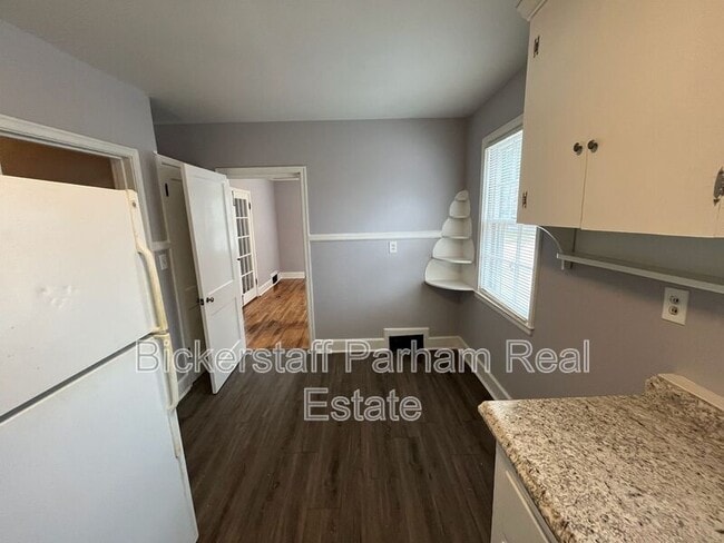 Photo - 2928 Howard Ave