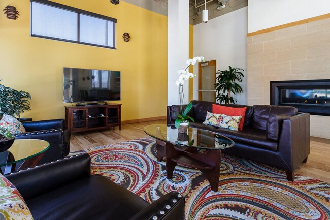 Rooftop Lounge (Indoor)