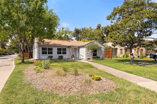 Photo - 9103 Forest Hills Blvd