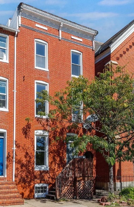 Building Photo - 110 W Hamburg St Rental