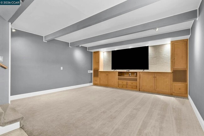 Photo - 648 Brookfield Dr