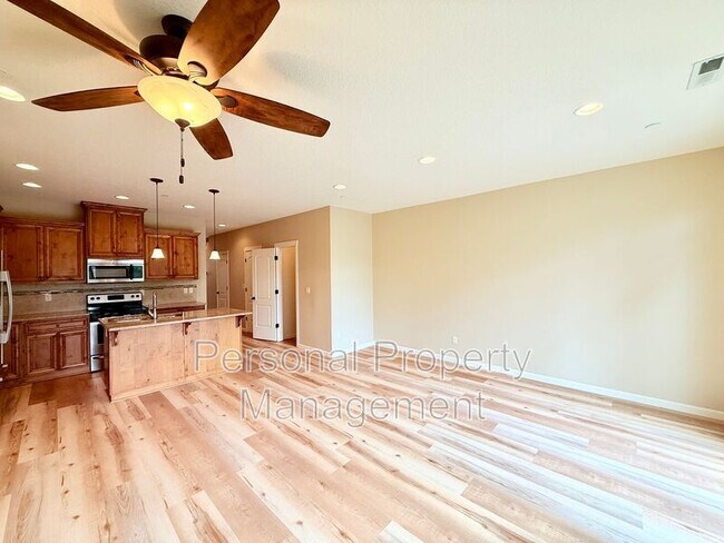 Photo - 219 N 33rd Ct