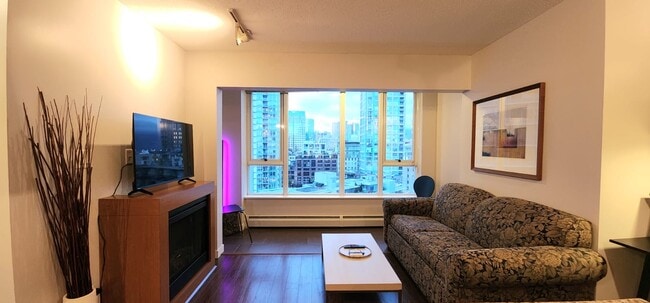 Photo - 689 Abbott St Unit 1607