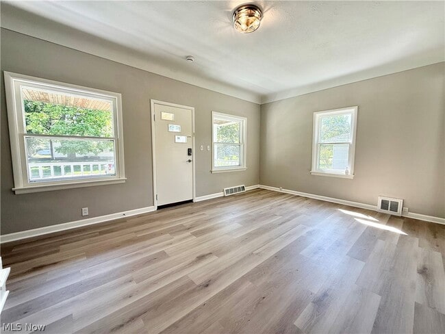 41 Dewhurst Ave