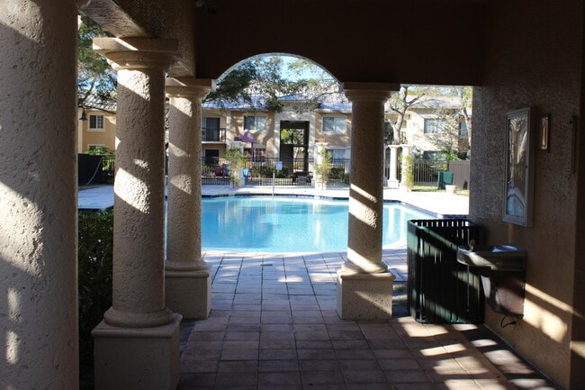 Photo - 1700 Crestwood Ct S Unit 1715