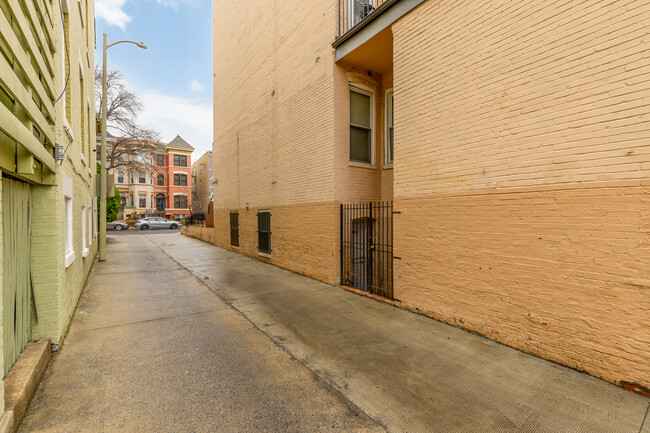 Photo - 1316 Irving St NW Unidad Garden Level