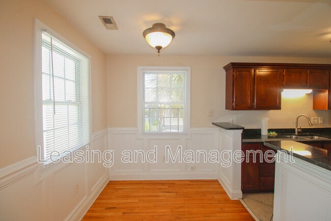 Photo - 180 Line St Unit C
