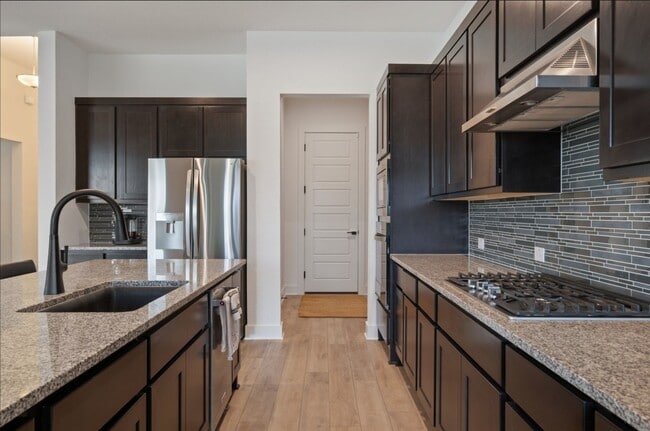 Photo - 616 Hallwood Dr