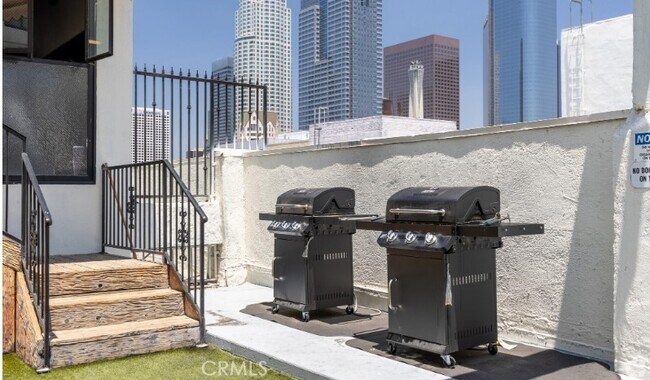 Photo - 621 E Spg St