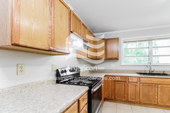 Photo - 111 Granite St