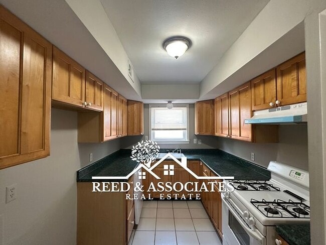 Photo - Spacious 4 Bedroom with Large Backyard!