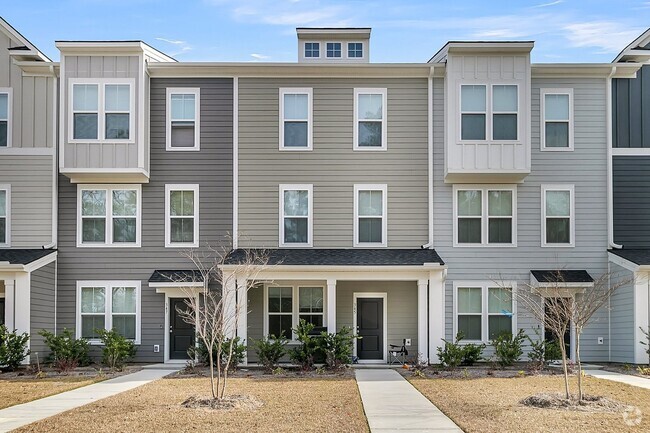 Building Photo - Modern Townhome in Prime Moncks Corner Loc...