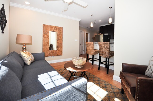 Photo - 1 S NW Highway