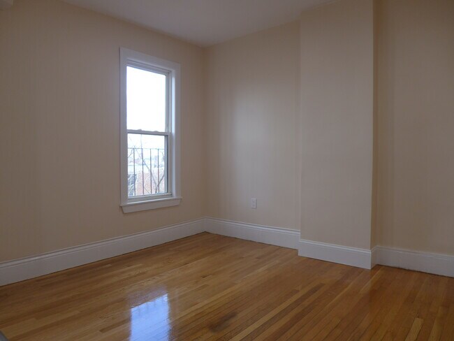 Photo - 44 Delle Ave