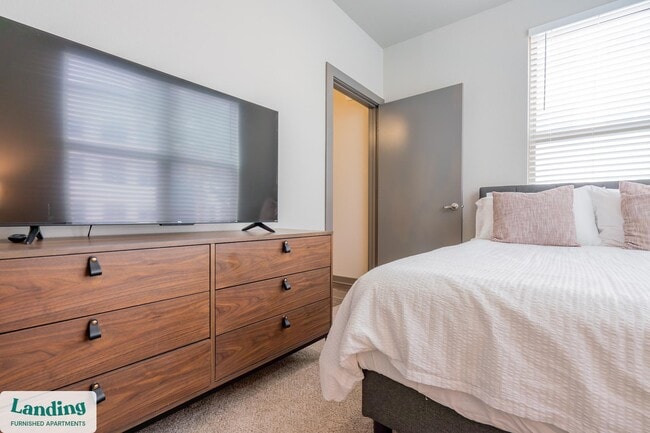 Photo - 1415 N Main Ave Unidad 1256