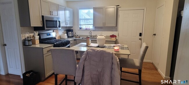 Photo - 155 Tracy Ave