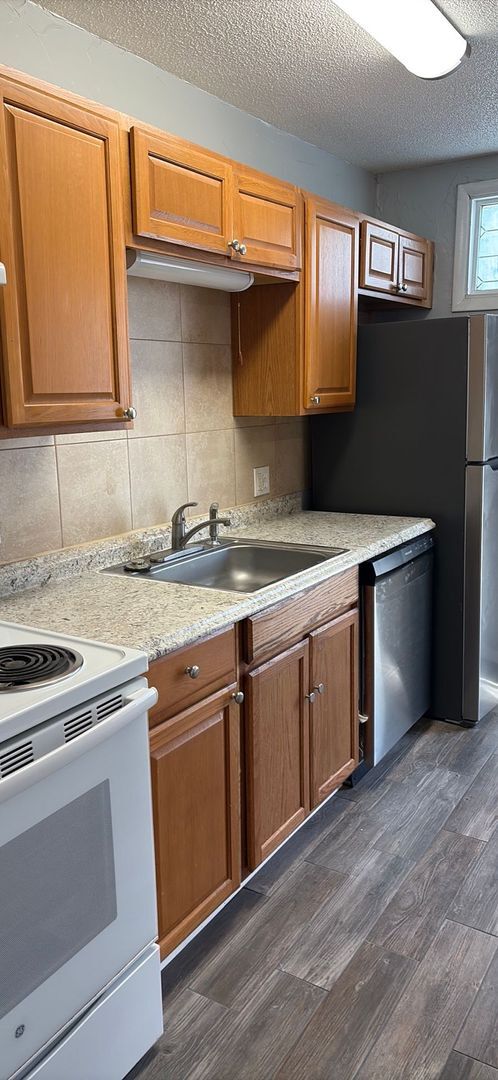 Photo - 2928 N Washington St