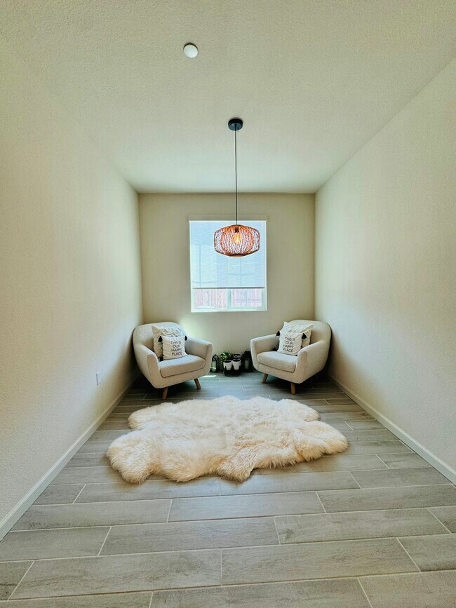 Photo - 4018 Kenwood Cir